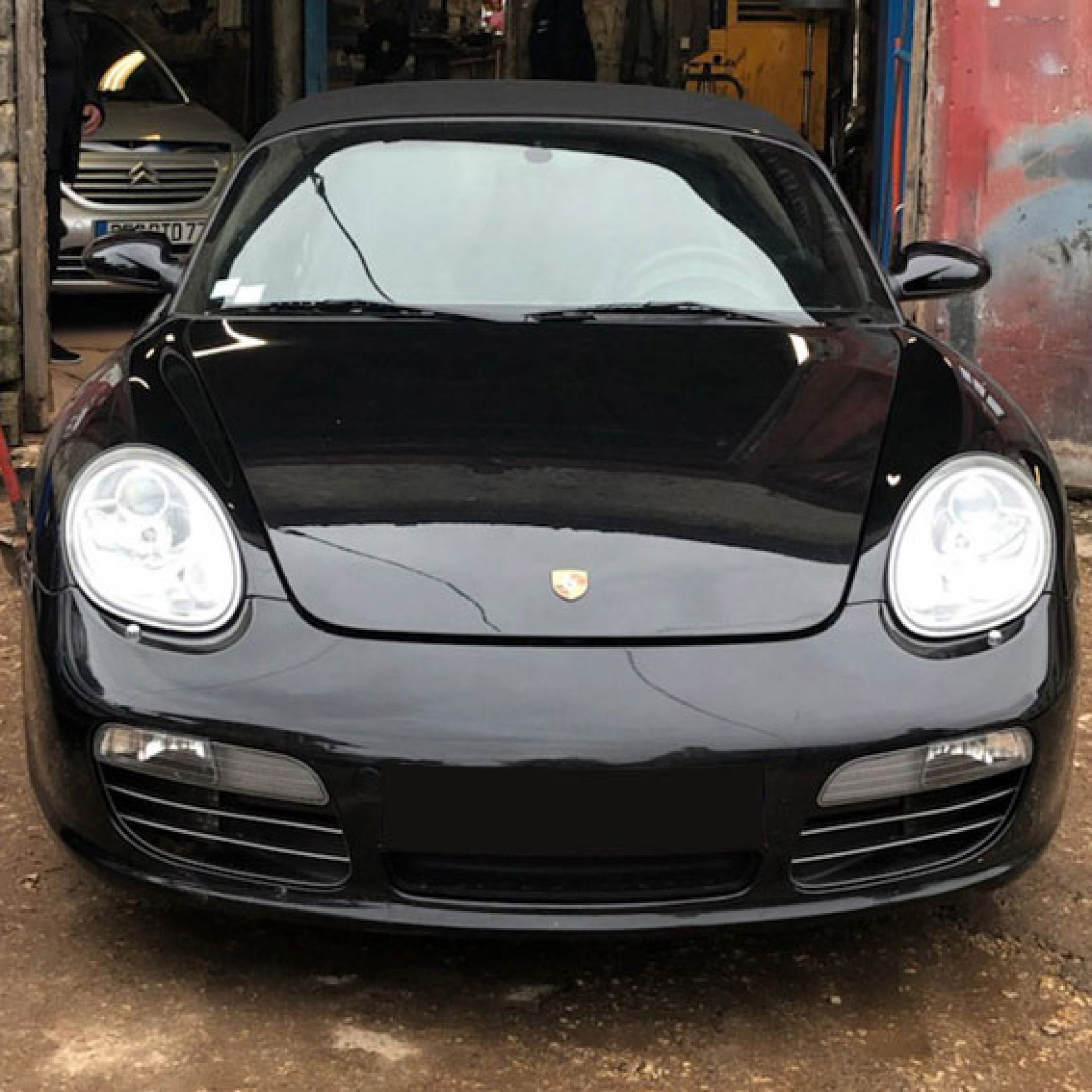 Voici une Porsche, illustrant nos véhicules récents